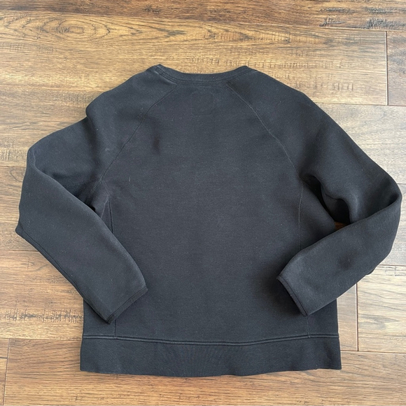Nike Boys Black Crewneck Sweatshirt Tech fleece size XL casual sporty - Picture 2 of 4